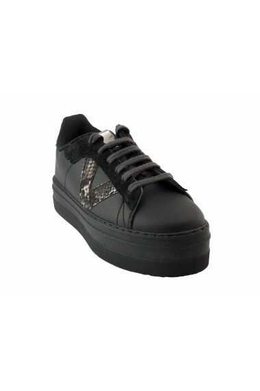 Baskets-Victoria-092132-Noir